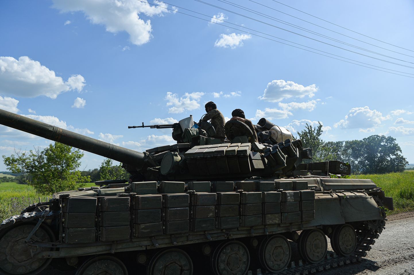 Ukraina tank Lõssõtšanski lähistel.