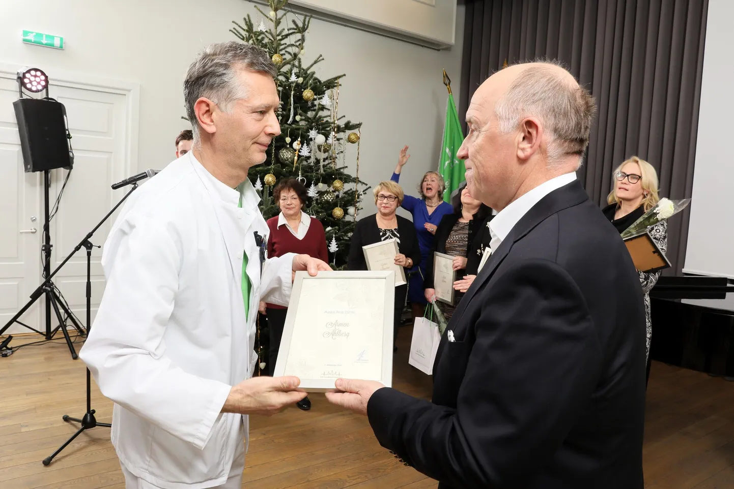 Aasta Arst 2016 dr Armen Ahlberg (vasakul).