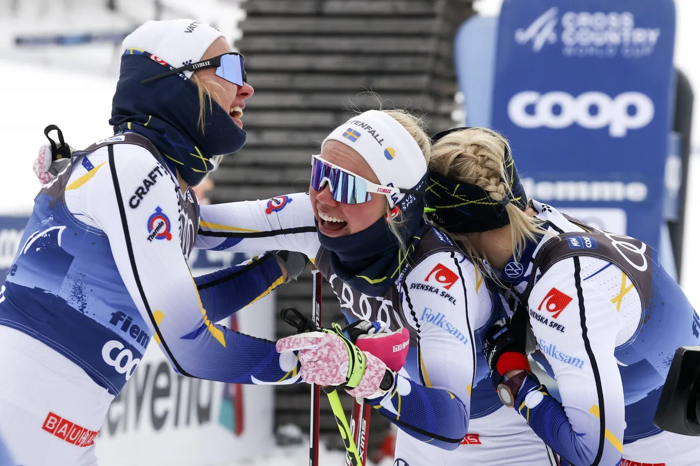 Rootslannad võitsid Tour de Ski eelviimasel etapil kolmikvõidu.