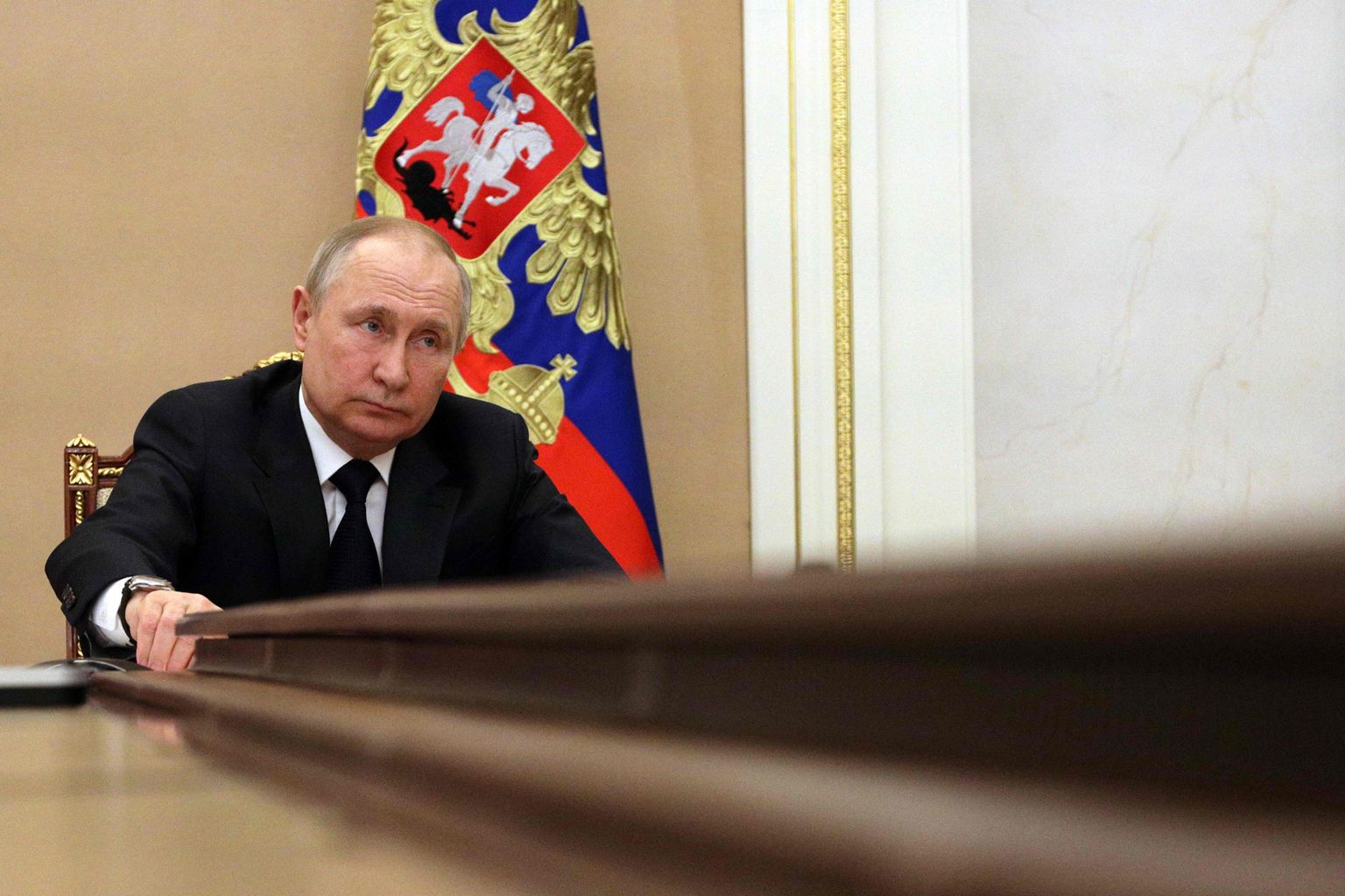 Putin laua taga.