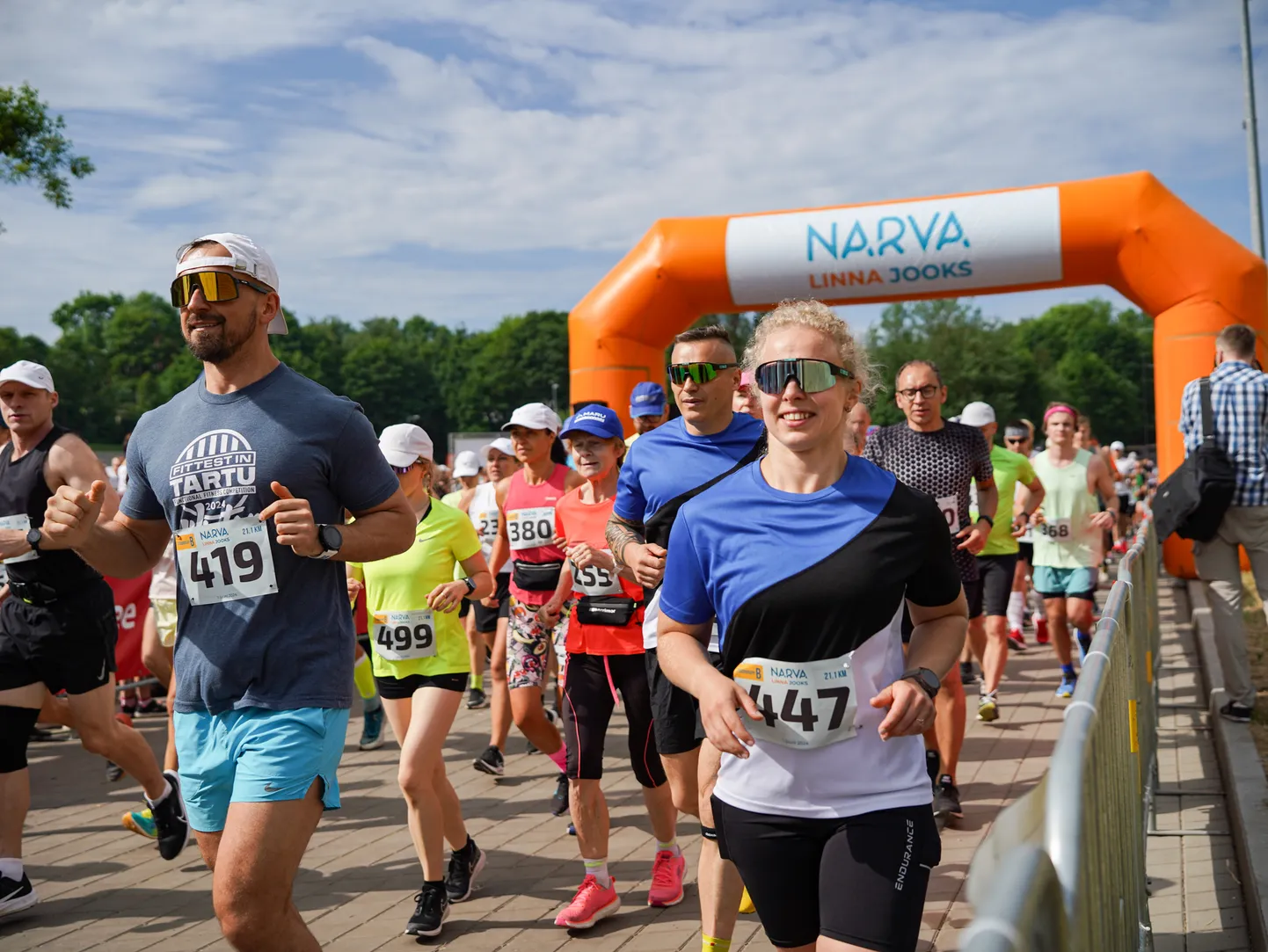 Narva linna jooks toob juba aastaid kokku tuhandeid jooksusõpru.
