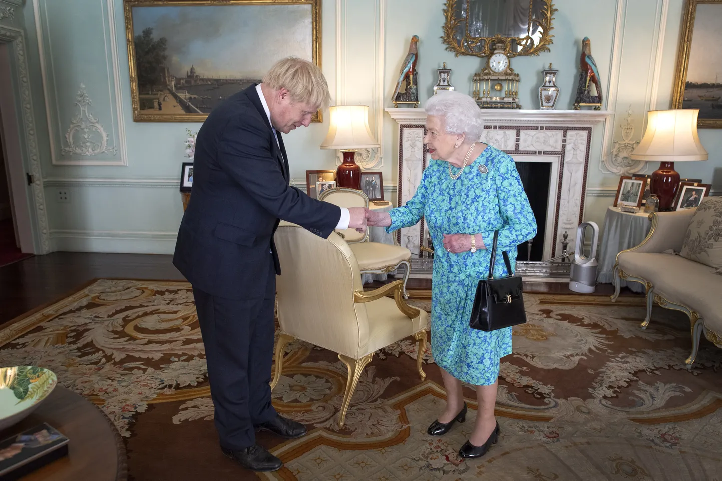 Kuninganna Elizabeth II ja peaminister Boris Johnson, juulis 2019.