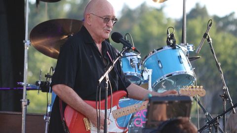 Suri legendaarne Trafficu ninamees Dave Mason