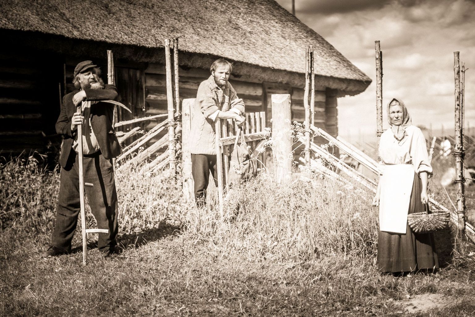 Hetk Ugala lavastusest «Kõrboja perenaine», fotol Andres Tabun, Ott Aardam, Kiiri Tamm