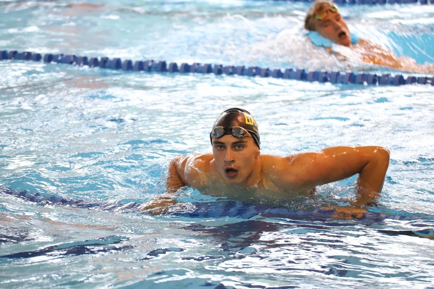 Alex Ahtiainen ujus uue Eesti rekordi liblikujumises.