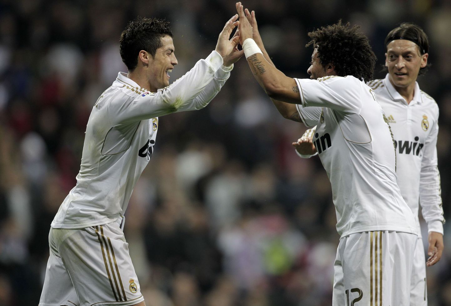 Madridi Reali mängumehed Cristiano Ronaldo (vasakul) ja Marcelo väravat tähistamas.