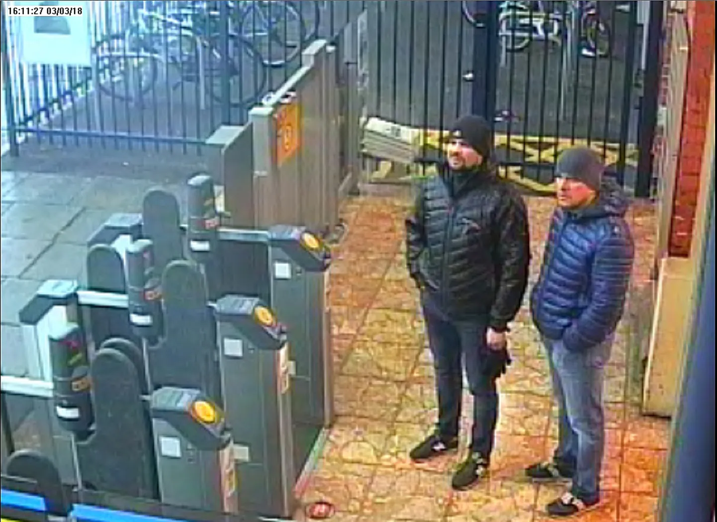 Sergei Skripali ründamises kahtlustatavad GRU agendid Aleksander Petrov ja Ruslan Boširov. Vahele võetud agentide nimede avalikustamine on lääneriikide jaoks uus ja harjumatu taktika.