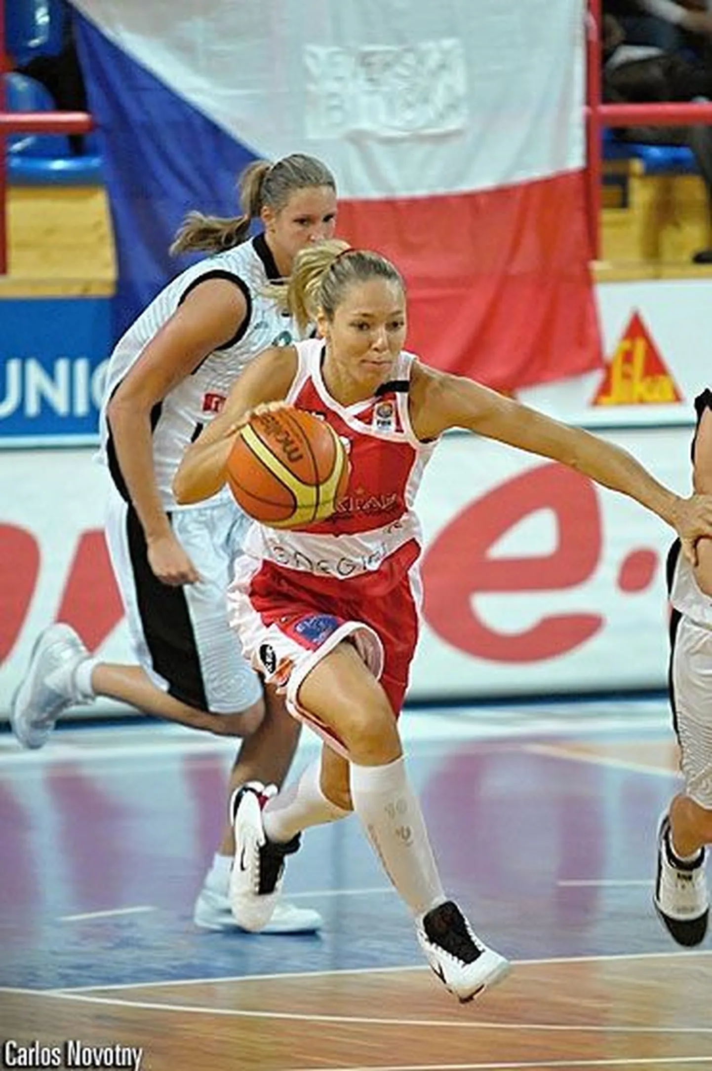 Ilona Korstin