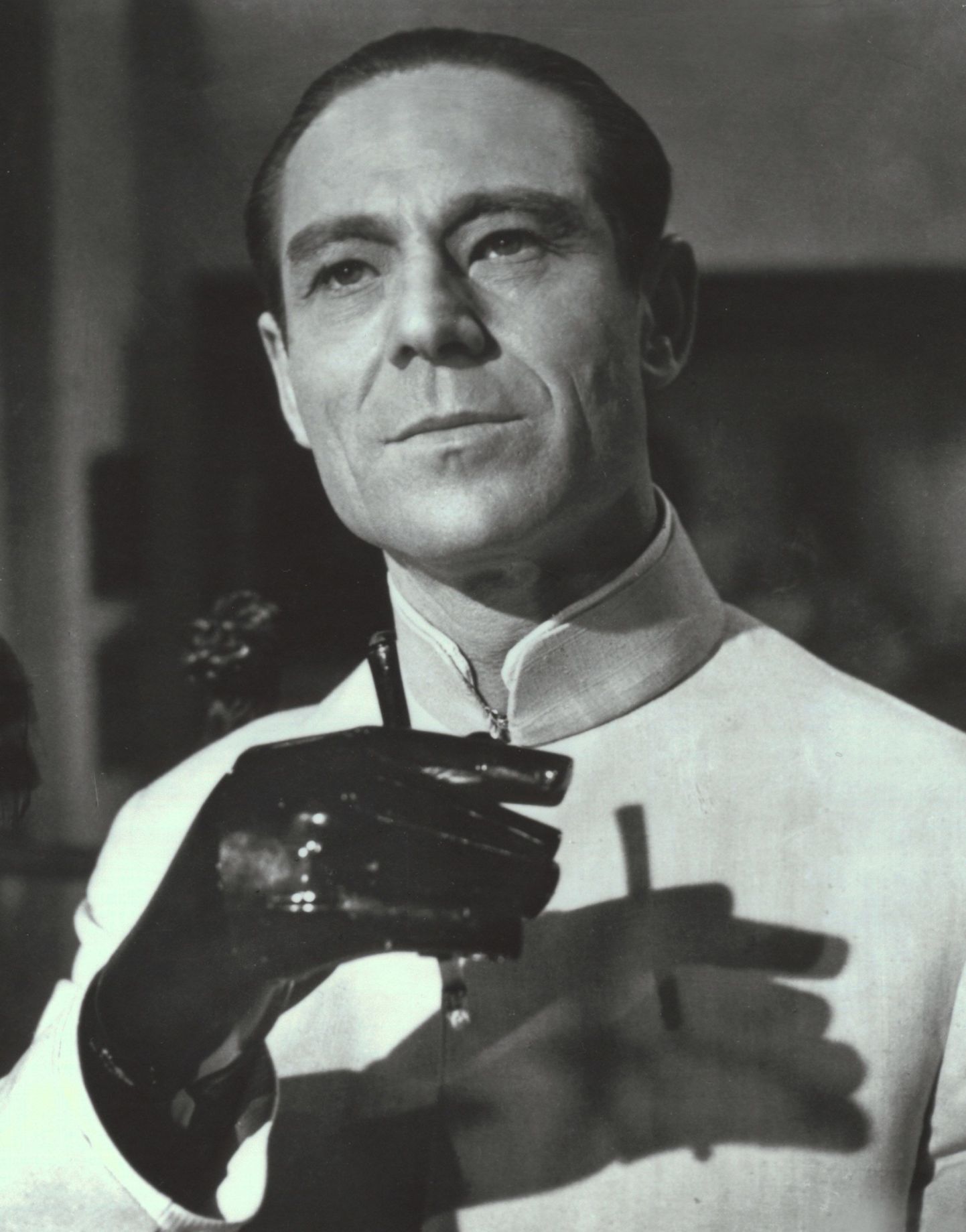 Joseph Wiseman 1962. aasta Bondi filmis «Dr. No»