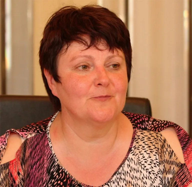 Brocēnu vidusskolas vēstures skolotāja Laura Miķelsone