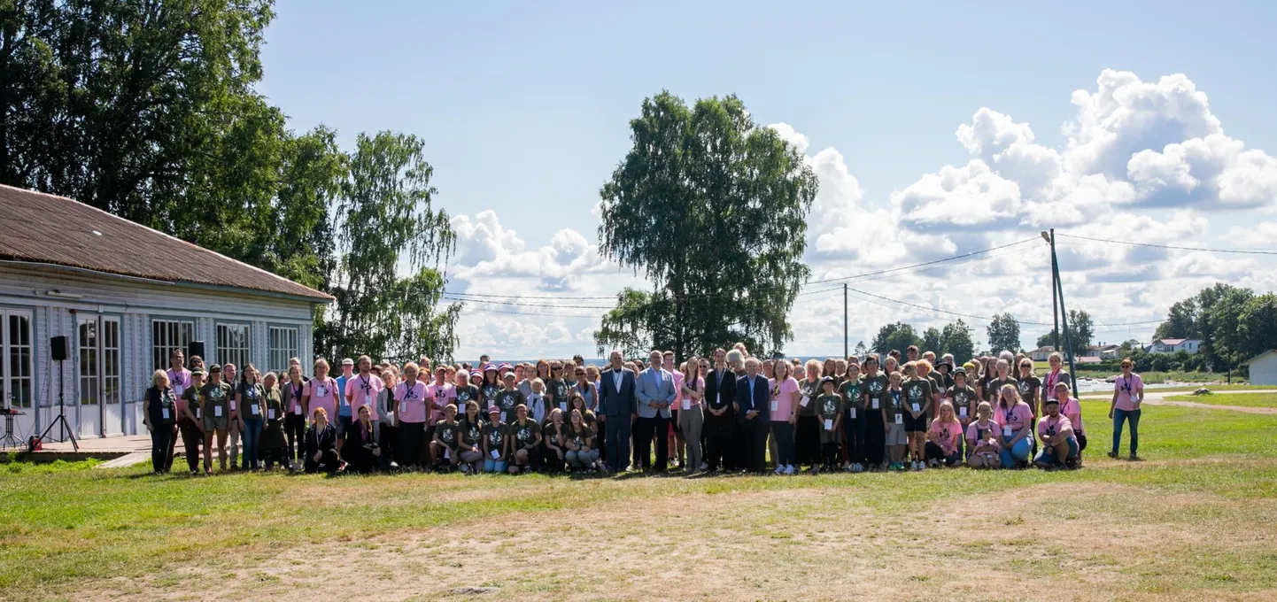 Käsmu kogunes eile üle 170 teadushuvilise, kes võtavad osa rahvusvahelisest õppeprogrammist.