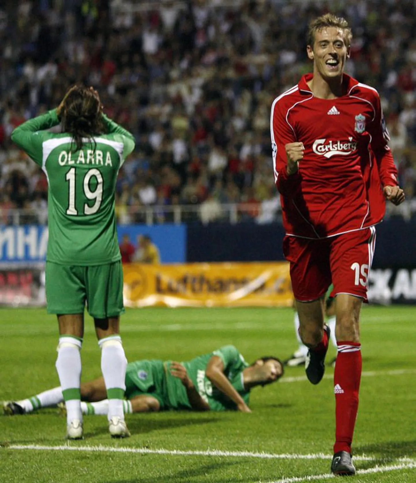 Liverpooli ründaja Peter Crouch pärast värava löömist.