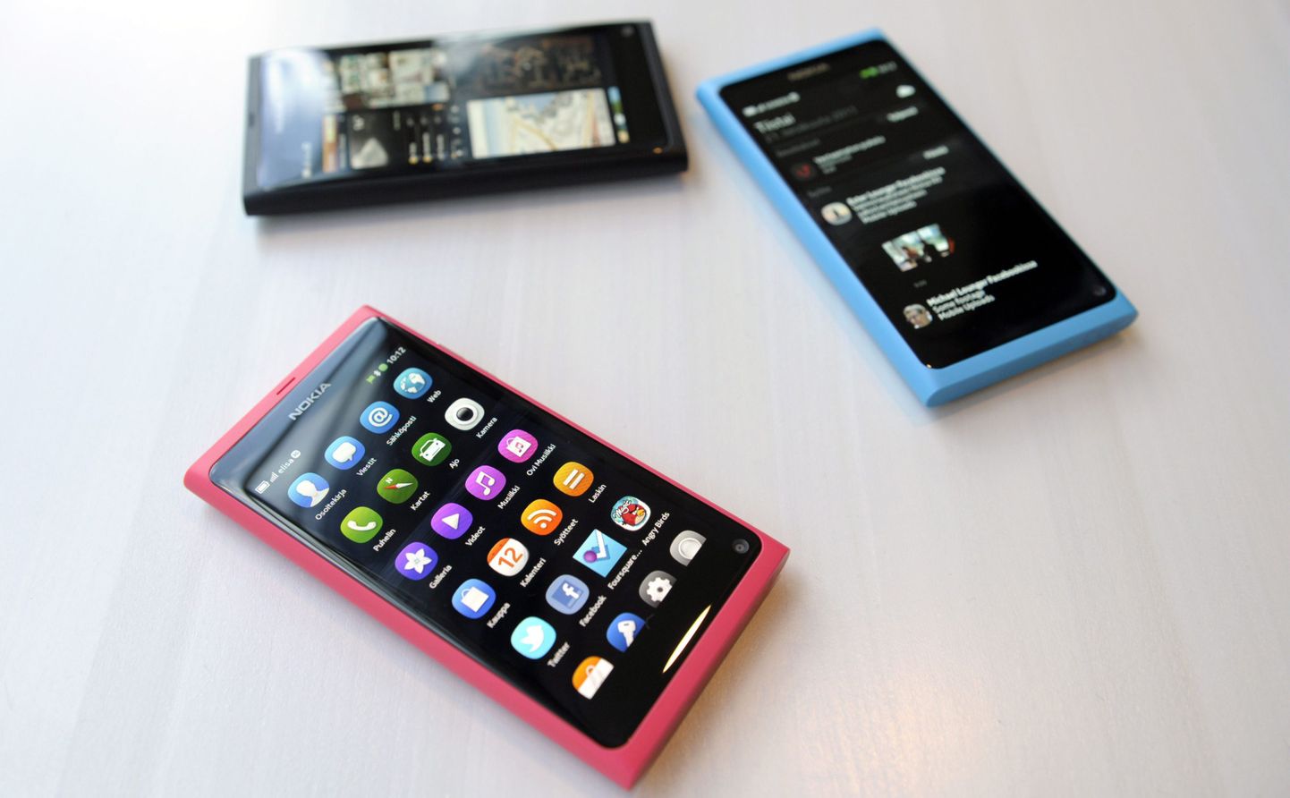 Nokia uued N9 nutitelefonid.