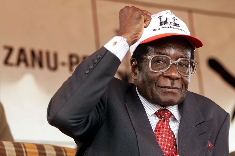 Zimbabwe president Robert Mugabe 2000. aastal