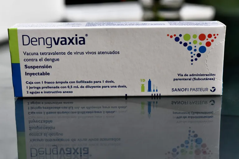 Prantsuse ravimihiiu Sanoofi tooetud dengue viiruse vaktsiin.