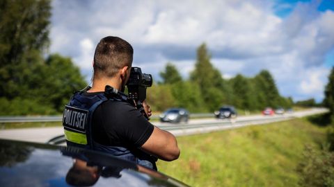 Politsei asub Väike-Maarja vallas sõidukite kiirust kontrollima
