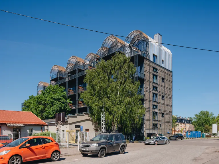 Elumajaks rekonstrueeritud Ankru tn. 8 tehasehoone.