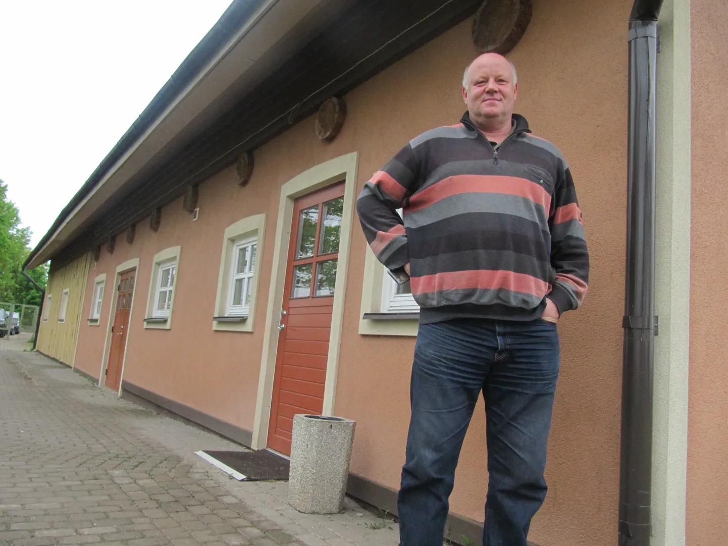 Osaühingu Timorvara juhataja Väino Peets ütleb, et tema ettevõttele on paaril viimasel aastal põllumajandusehituses varasemast vähem tööd jagunud.