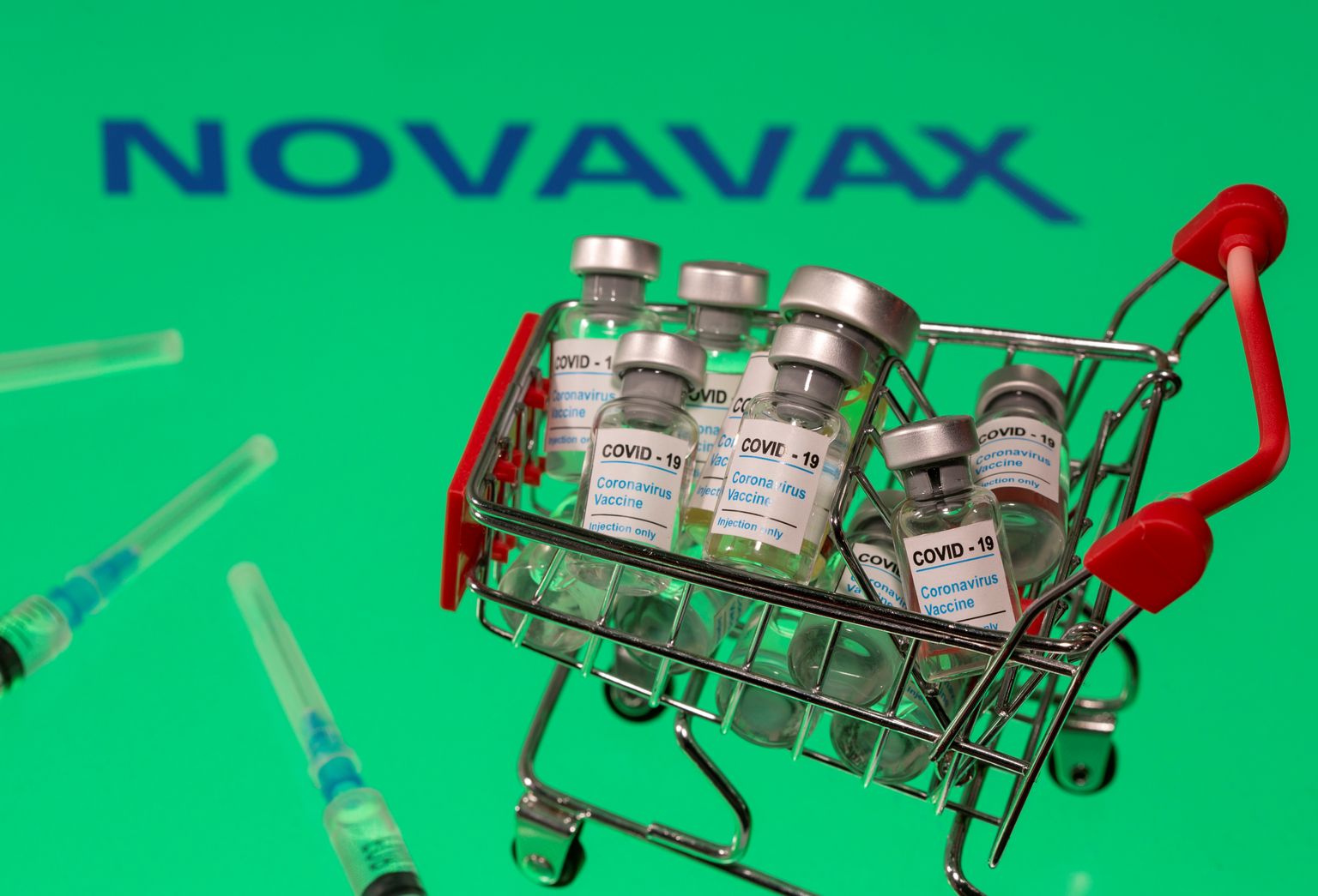 Компания Novavax перешла к финальной стадии испытаний своей вакцины от коронавируса в США.