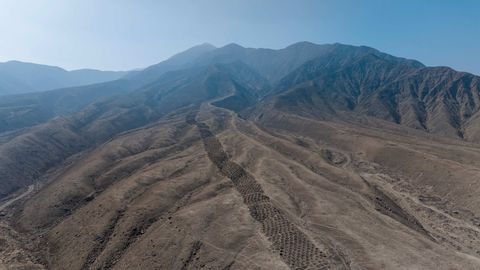 MUISTNE EXCEL? ⟩ Teadlased lahendasid inkade tuhandete aukude mõistatuse