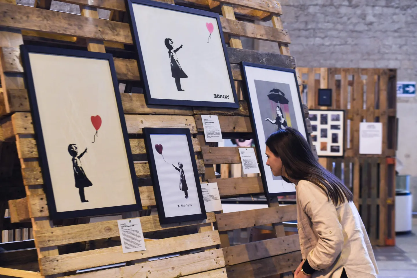 Banksy kunstinäitus. Pilt on illustreeriv.