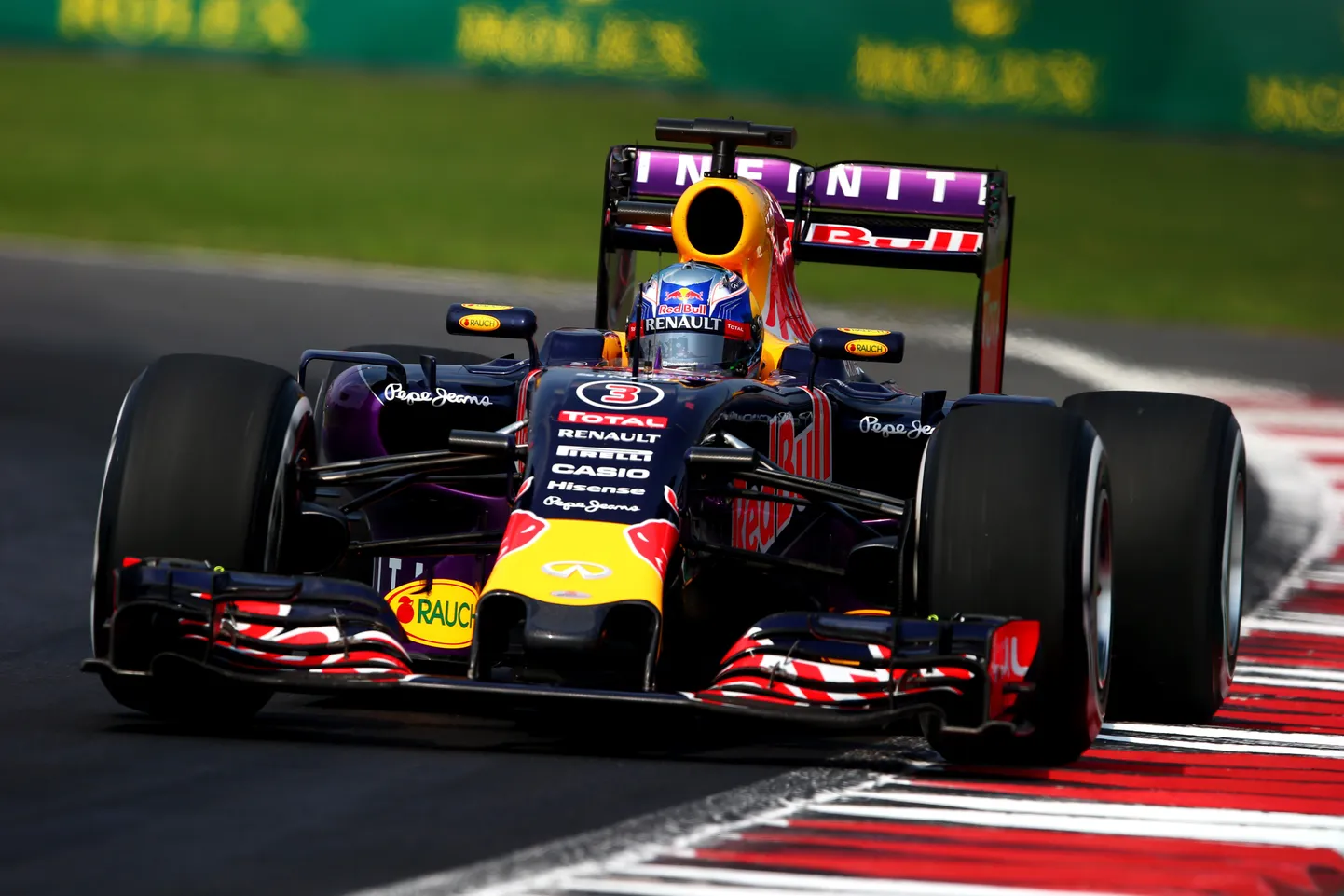 Red Bulli sõitja Daniel Ricciardo.