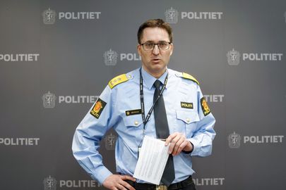 Politseiülem Ole Bredrup Sæverud neljapäevahommikusel pressikonverentsil.