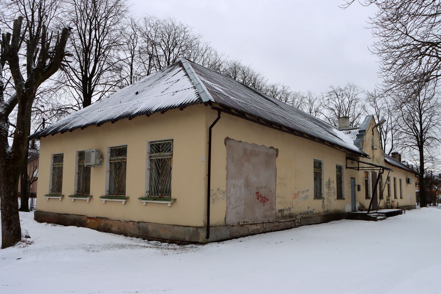 Обанкротившаяся швейная фирма "Lorinda" работала в бывшем здании детского сада на улице Пярна в Кохтла-Ярве.