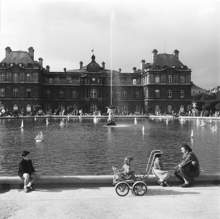 Pariisi Luxembourg'i palee Teise maailmasõja aegsel fotol