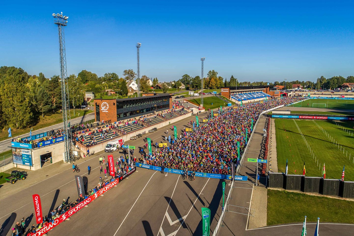 Tartu rattamaratoni 2017. aasta start Tehvandi staadionil.