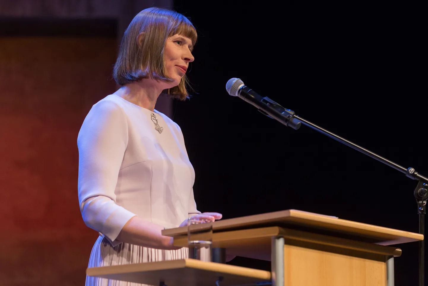 President Kersti Kaljulaid pidamas kõnet Ugala avamispeol 18. märtsil 2017 Viljandis.