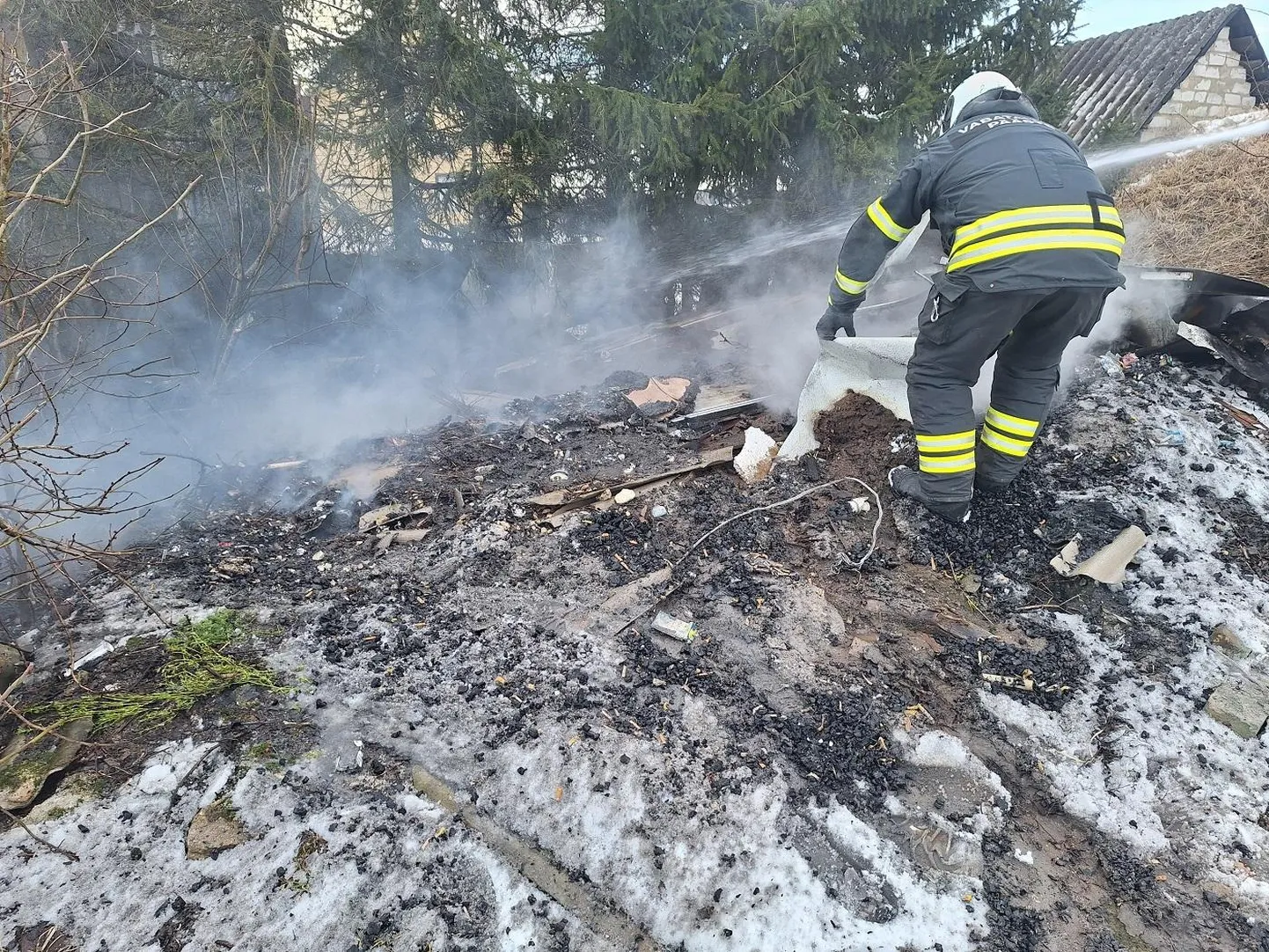 Kustutustööd Hirla külas.