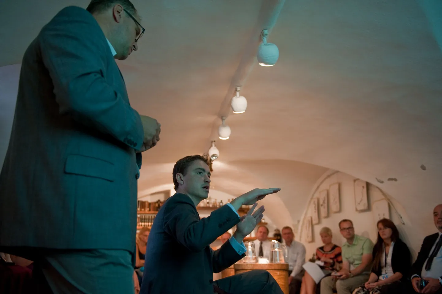 Taavi Rõivas ravimitootjate liidu korraldatud ümarlaual.