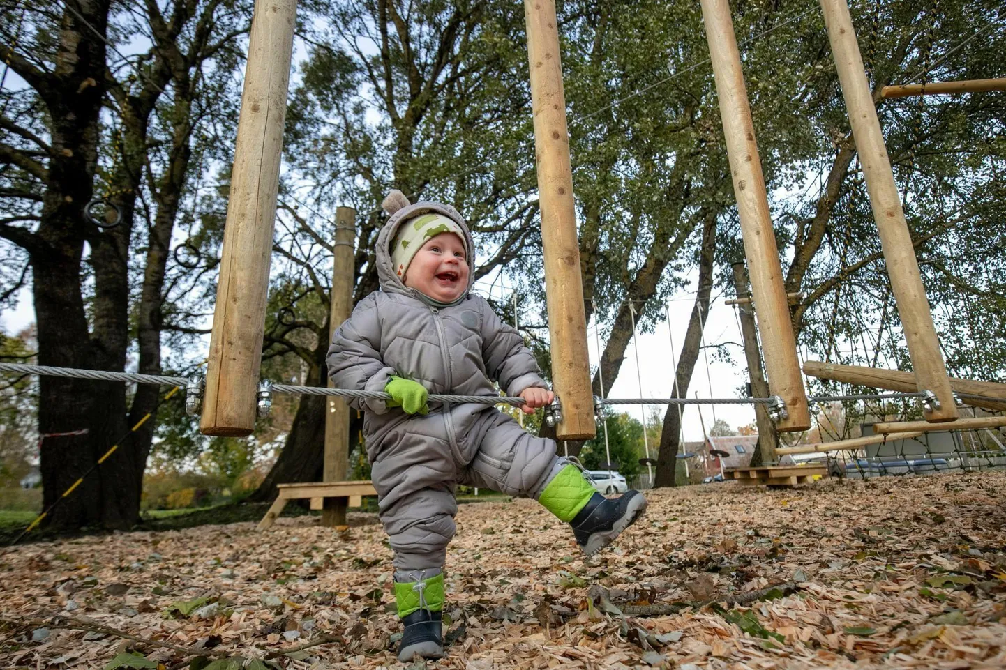 Amburit ahvatlevad seiklused, aga kõigepealt peaks alustatu lõpule viima.