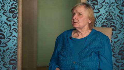 «KUUUURIJA» ⟩ Miks ometi? Probleemse isa tõttu on ka hoolitsev vanaema on juba kaheksandat kuud lapselaste elust välja lõigatud