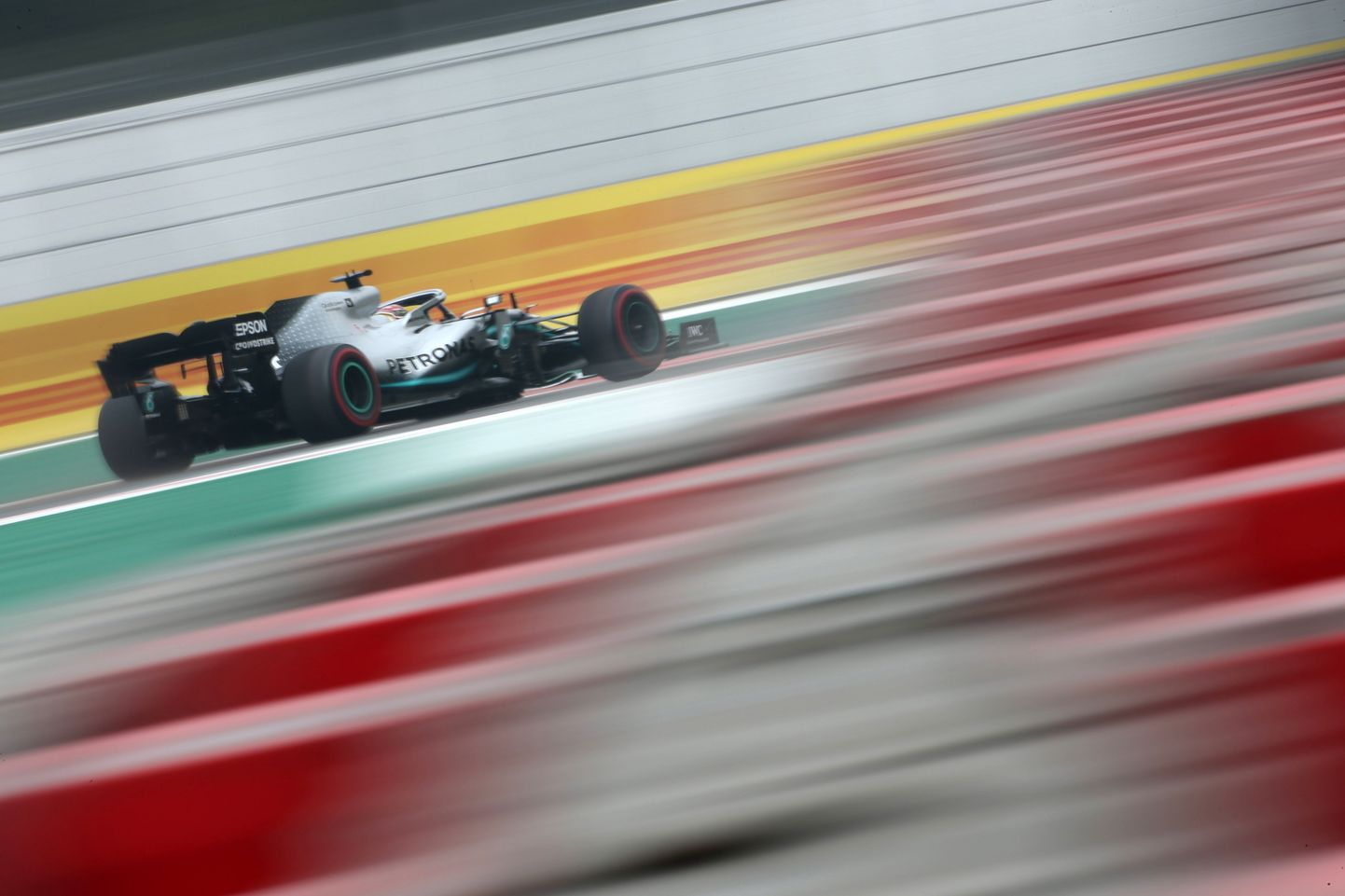 Lewis Hamiltonil on sel nädalavahetusel võimalus tõusta maailmameistriks.