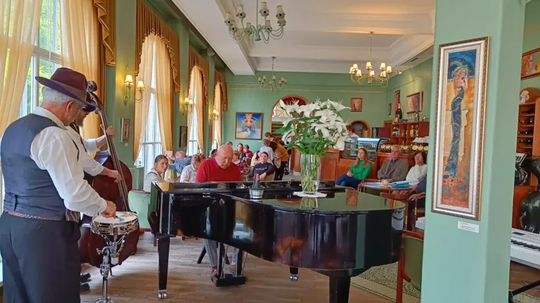 Raimond Valgre sünnipäev Café Grandis