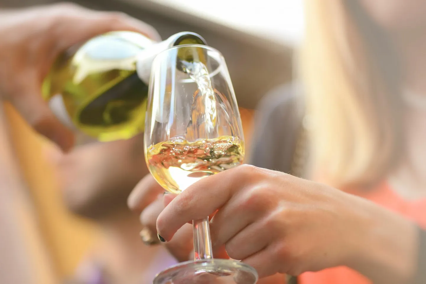 Naiste seas on viimase kümne aasta jooksul oluliselt suurenenud veini regulaarne tarvitamine.