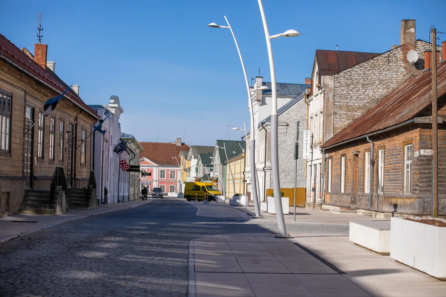 24.03.2020. Rakvere, Lääne-Virumaa. 
FOTOL: Tühi linn, covid-19, viirus, Pikk tänav FOTO: Ain Liiva/Virumaa Teataja