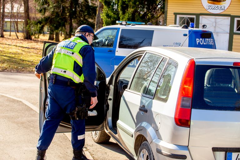 Politsei mõõtis liiklustalgute raames kiirust ka Tammistes.