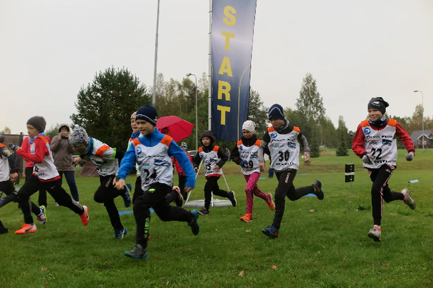 Stardi on saanud T-P10 vanusegrupi jooksjad.