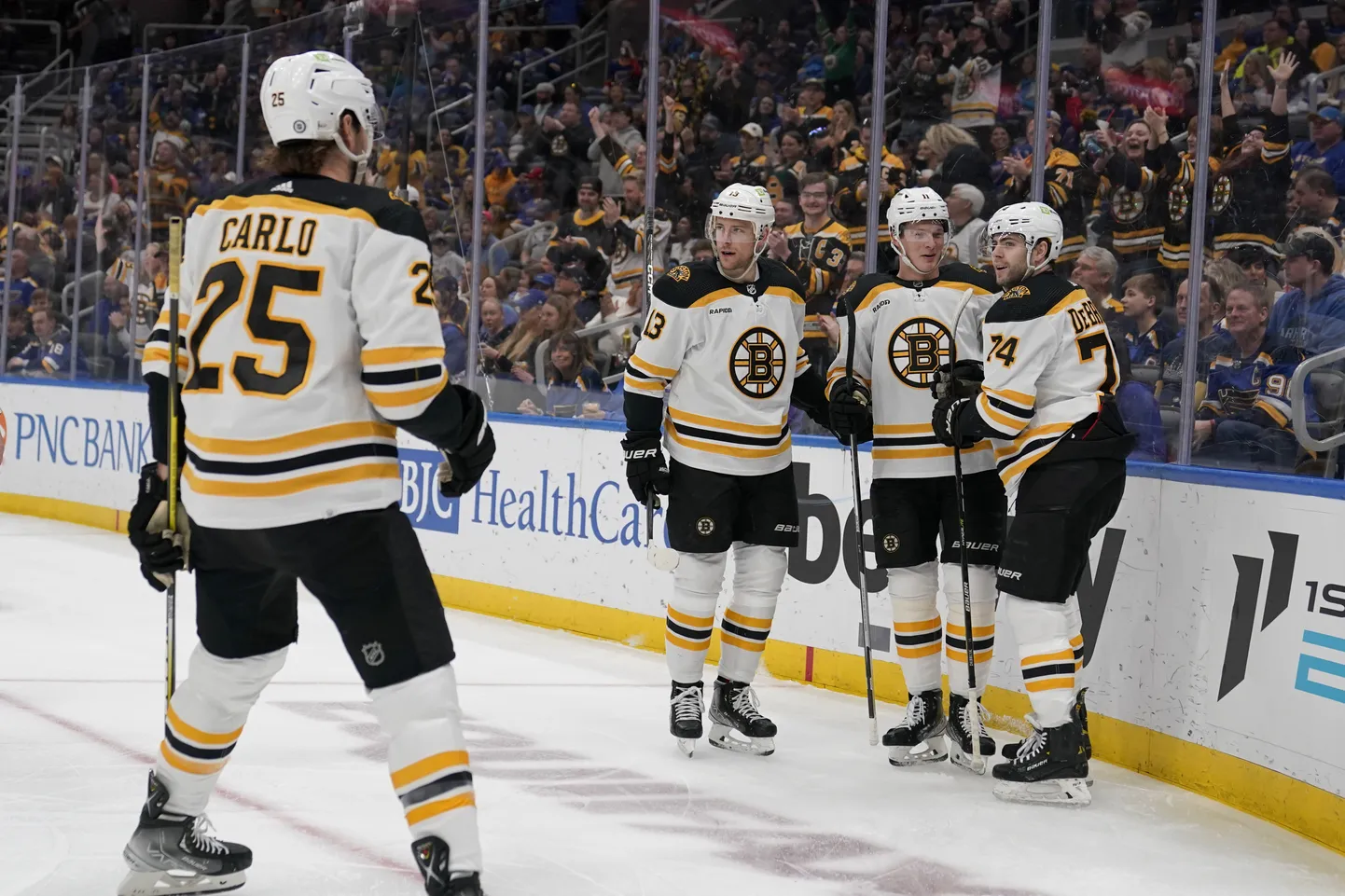 Bostonas "Bruins" hokejisti