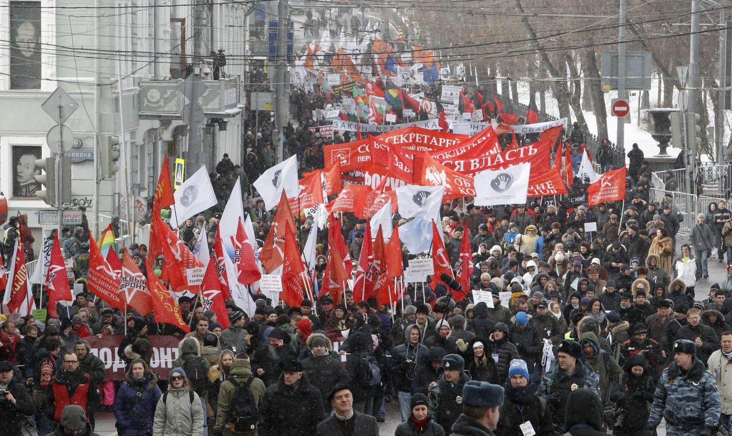 Vasakliikumiste protestimarss Moskva linnavõimude tegevuse vastu.
