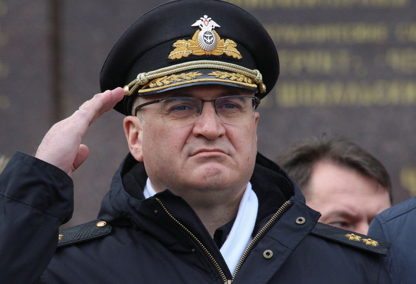 Vene Musta mere laevastikku juhtinud viitseadmiral Igor Ossipov Sevastopolis, kes on nüüdseks ilmselt ametist tagandatud.