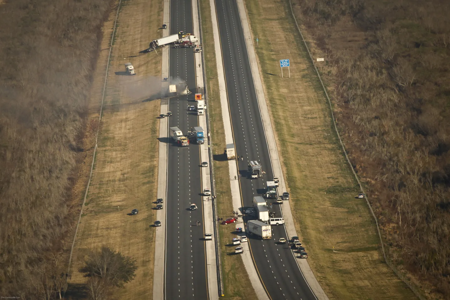 Helikopterilt tehtud foto Floridas Interstate 75-l aset leidnud ahelavariist