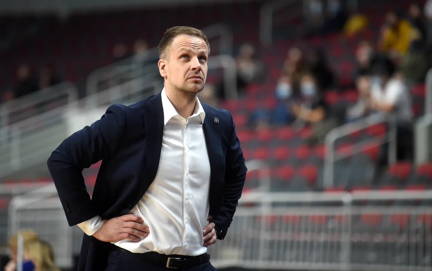 "VEF Rīga" galvenais treneris Jānis Gailītis FIBA Čempionu līgas spēlē basketbolā starp "VEF Rīga" un Francijas "SIG Strasbourg" komandām "Arēnā Rīga".