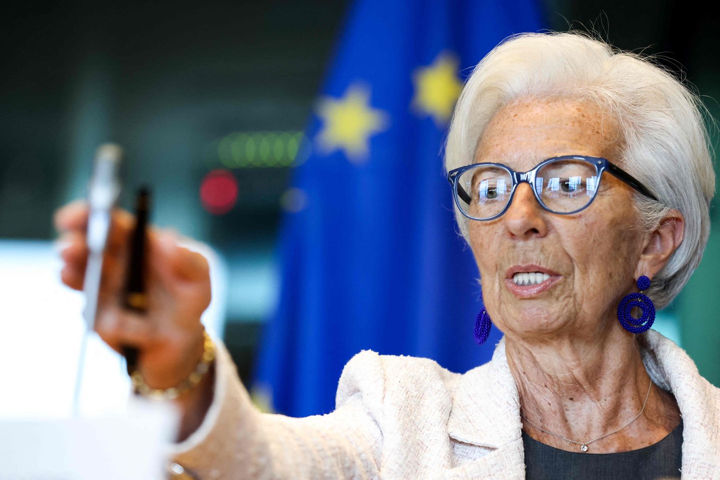 Mõnede analüütikute väitel tulistavad keskpankurid valede sihtmärkide pihta. Pildil EKP president Christine Lagarde.