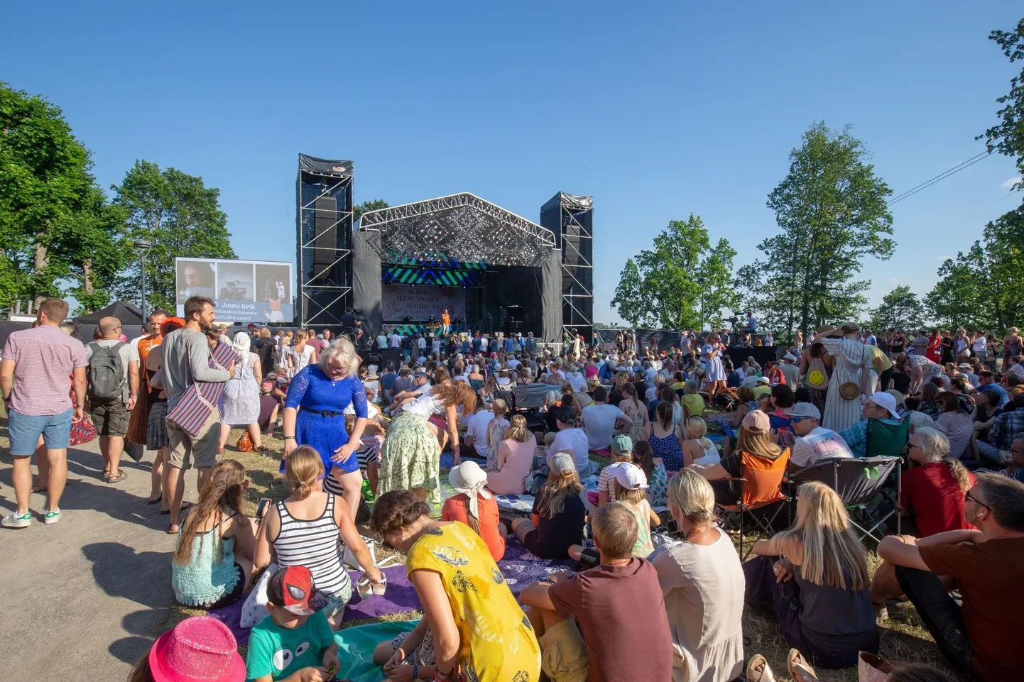Kui varasematel aastatel on folgipidu toonud Viljandisse ligi 25 000 külalist, siis tänavu võib pidu tulla virtuaalne ning lossimäed võivad tühjaks jääda.