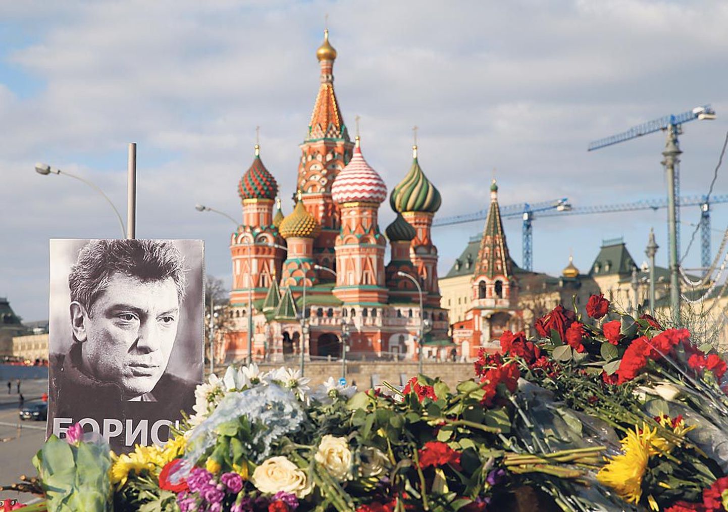 Boriss Nemtsovi väidetavate tapjate tabamine pole heitnud valgust mõrvatöö tellijatele ja telgitagustele.