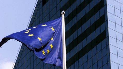 На Евровидении зрителям запретили приносить флаги ЕС. Еврокомиссия раскритиковала решение организаторов
